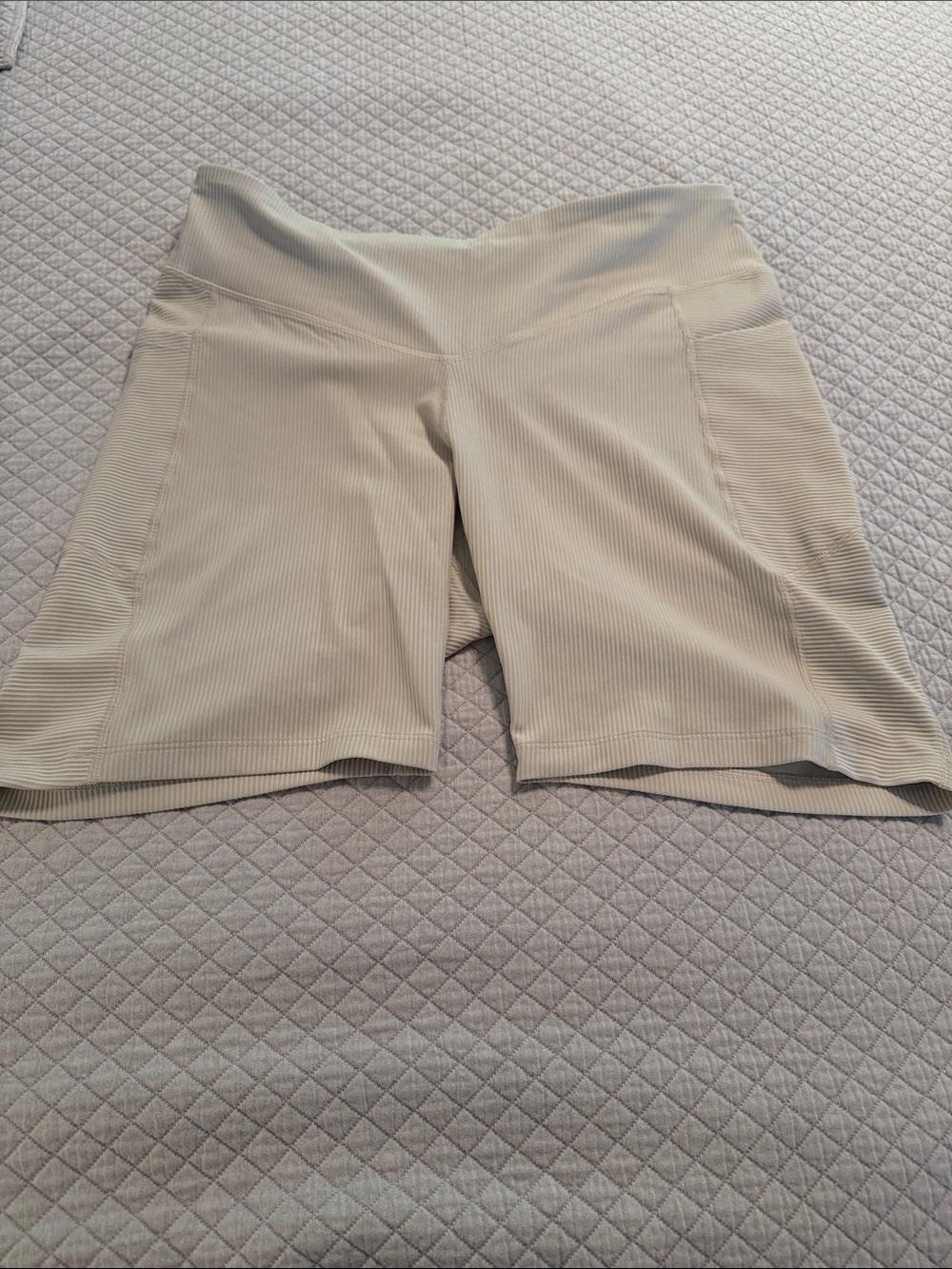 Old Navy Ribbed High-Rise Bike Shorts - Light Taupe